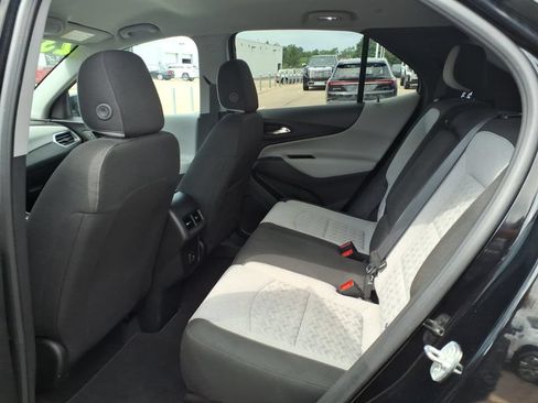Certified 2023 Chevrolet Equinox LS w/ LS Convenience Package FWD image 9