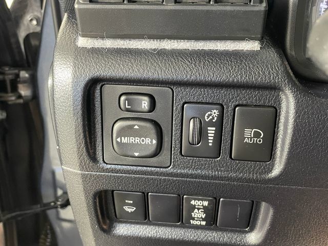 Used 2020 Toyota 4Runner TRD Off-Road Premium AWD/4WD image 17