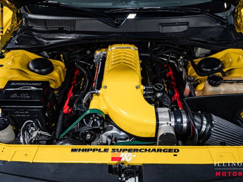 Used 2010 Dodge Challenger SRT8 w/ Special Edition Group image 35