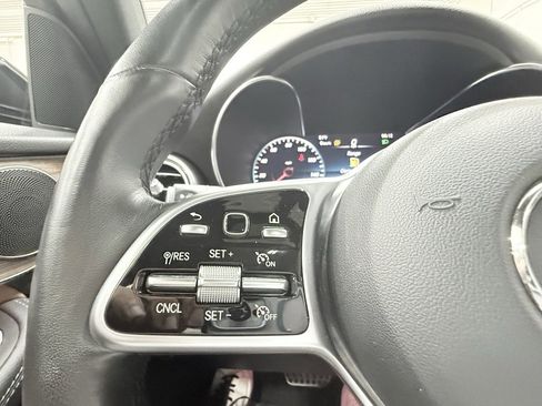 Used 2022 Mercedes-Benz GLC 300 4MATIC w/ AMG Line image 24