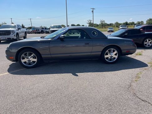 Used 2003 Ford Thunderbird image 6