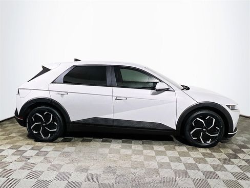 Used 2023 Hyundai Ioniq 5 SEL w/ Cargo Package image 9