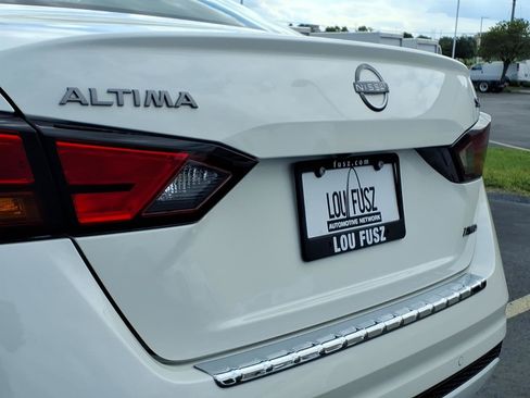 Used 2023 Nissan Altima 2.5 SV AWD/4WD image 34