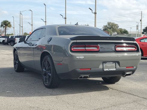 Used 2023 Dodge Challenger SXT w/ Blacktop Package image 5
