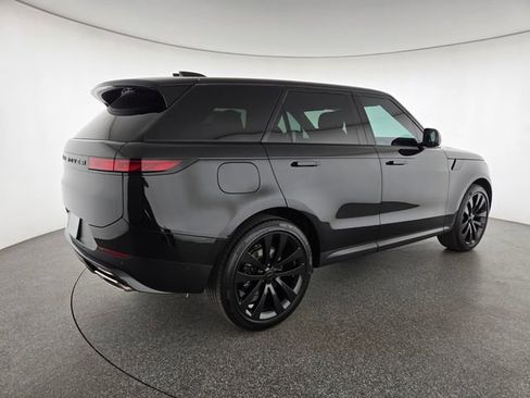 New 2026 Land Rover Range Rover Sport SE AWD/4WD image 2