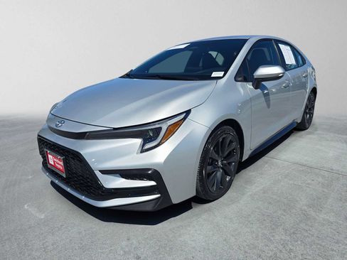 Used 2024 Toyota Corolla SE FWD image 7