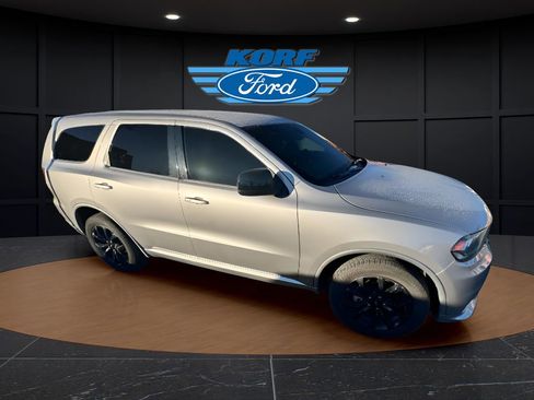 Used 2019 Dodge Durango GT w/ Blacktop Package image 2