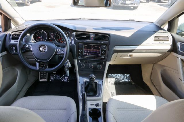 Used 2019 Volkswagen Golf Alltrack S AWD/4WD image 5