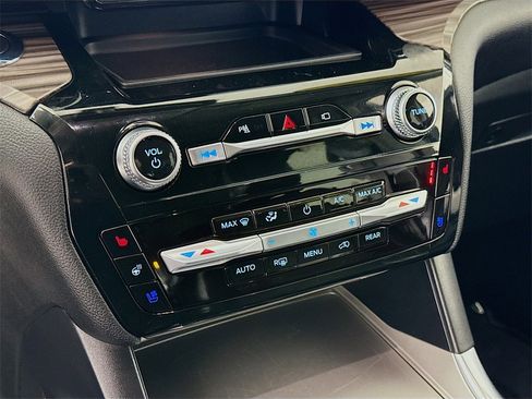 Used 2021 Ford Explorer Limited w/ Equipment Group 301A image 20