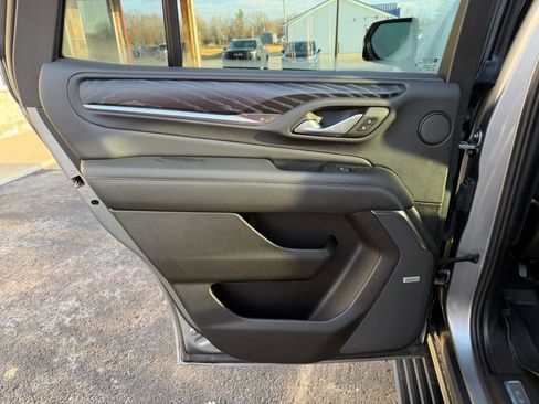 Used 2023 GMC Yukon Denali image 17