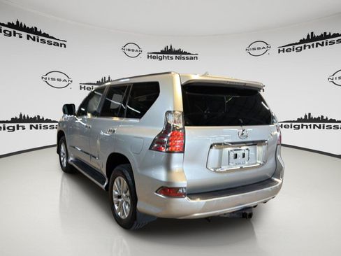 Used 2015 Lexus GX 460 w/ Premium Package AWD/4WD image 3
