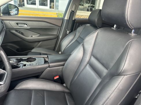 Used 2021 Nissan Rogue SL FWD image 17