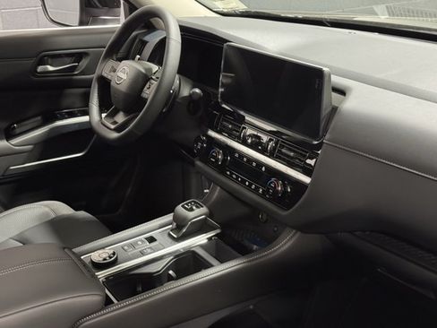 New 2026 Nissan Pathfinder SL AWD/4WD image 5