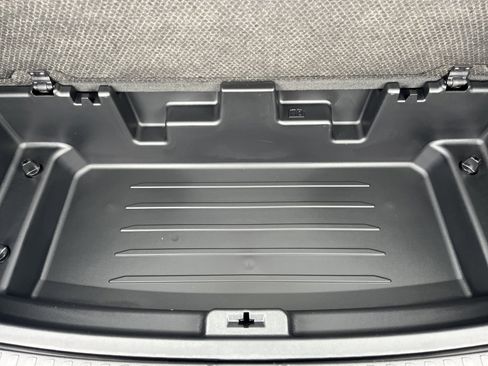 New 2026 Chevrolet Traverse LT w/ Midnight/Sport Edition AWD/4WD image 13
