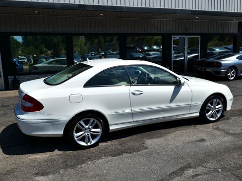 Used 2007 Mercedes-Benz CLK 350 2dr Coupe 3.5L image 5