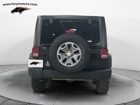 Used 2017 Jeep Wrangler Unlimited Rubicon w/ Cold Weather Group image 4