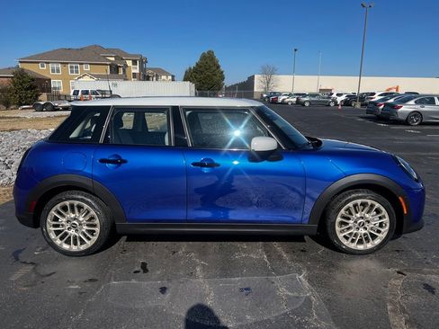 New 2025 MINI Cooper S image 4
