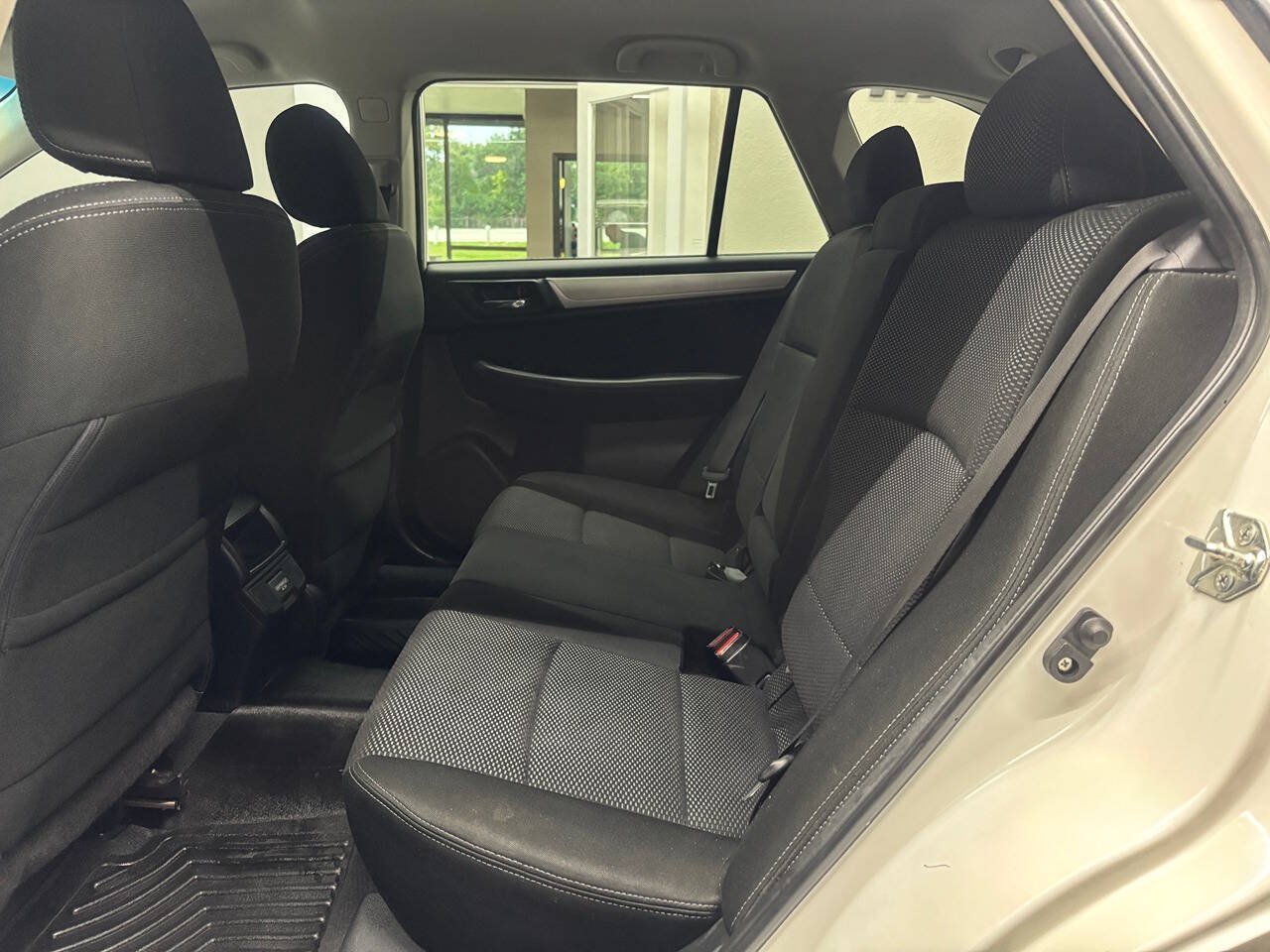 Used 2018 Subaru Outback 2.5i Premium w/ Popular Package #1 AWD/4WD image 19