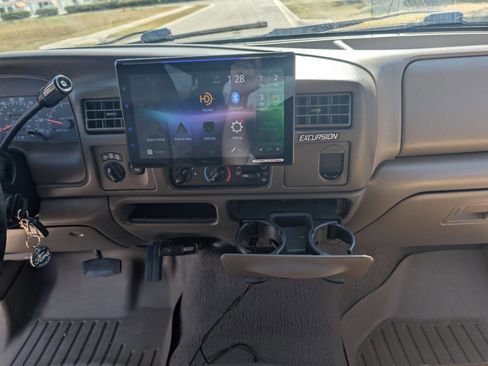 Used 2000 Ford Excursion Limited image 25