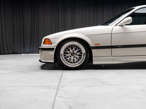 Used 1998 BMW M3 Coupe RWD image 26