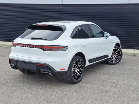 Used 2026 Porsche Macan image 7