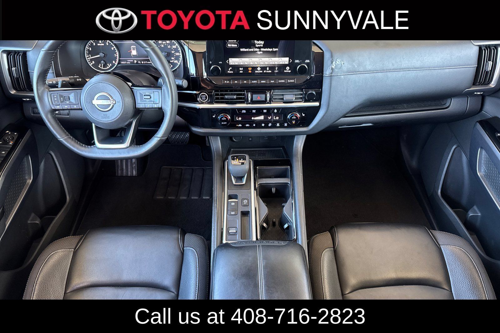 Used 2024 Nissan Pathfinder SL FWD image 4