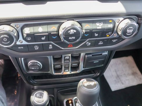 New 2026 Jeep Wrangler Unlimited Sahara AWD/4WD image 22