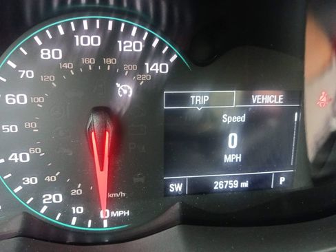Used 2022 Chevrolet Trax LT w/ LT Convenience Package AWD/4WD image 17