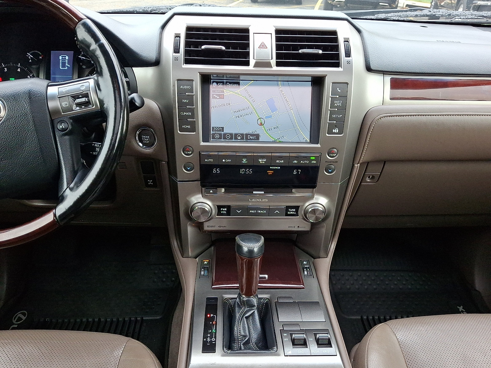 Used 2017 Lexus GX 460 Premium w/ Premium Package AWD/4WD image 15