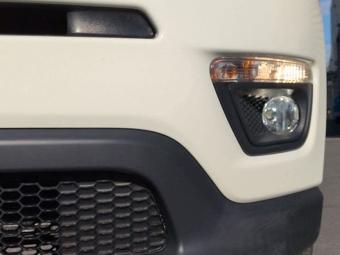 Used 2018 Jeep Compass Latitude w/ Popular Equipment Group image 11