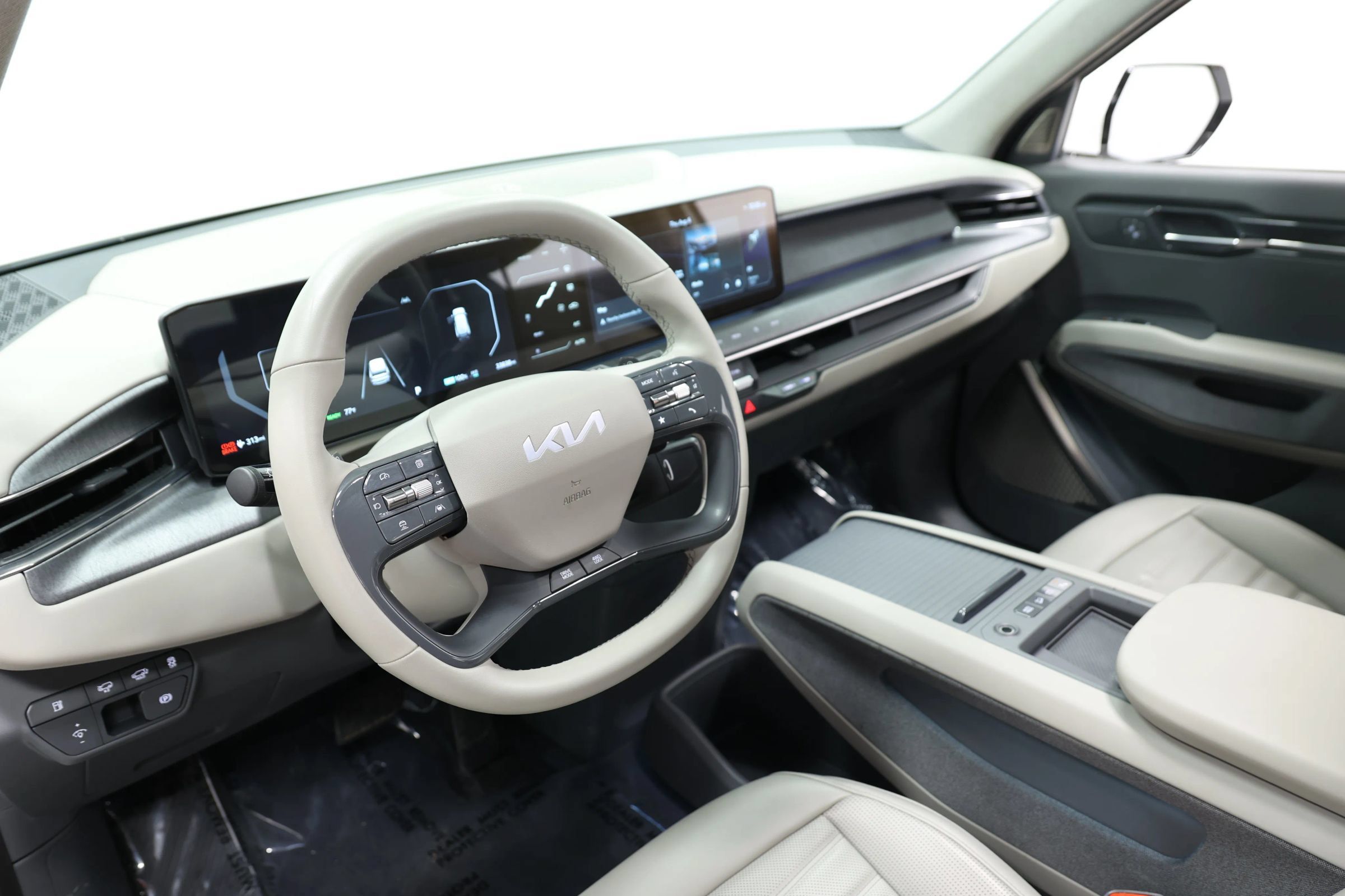 Used 2024 Kia EV9 Land AWD/4WD image 2