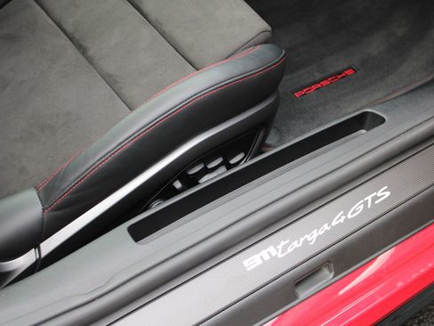 Certified 2022 Porsche 911 Targa 4 GTS image 26