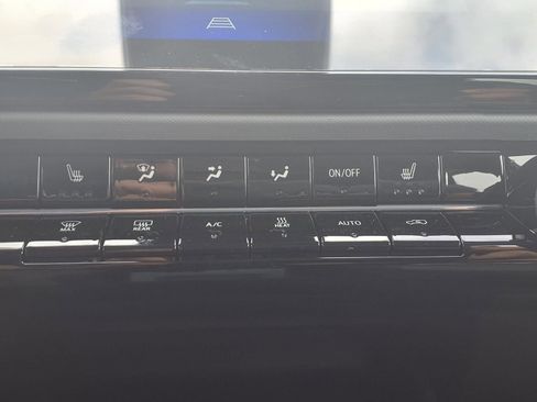New 2027 Chevrolet Bolt LT w/ Comfort Package FWD image 5