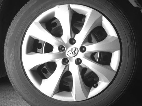 Used 2025 Toyota Corolla LE FWD image 16