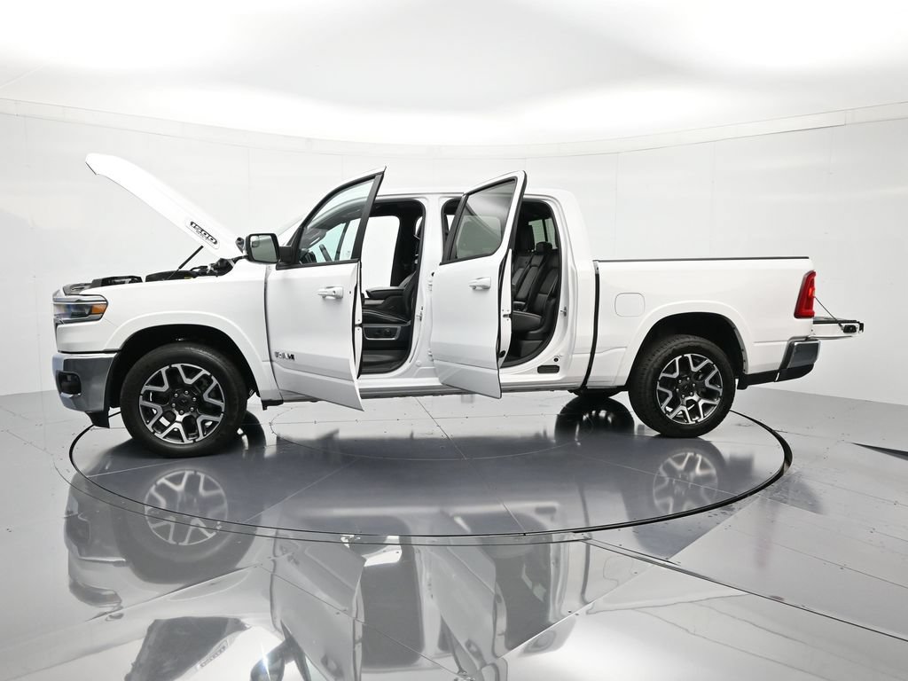 Used 2025 RAM 1500 Laramie AWD/4WD image 42