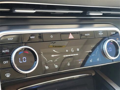 Used 2022 Genesis GV80 2.5T w/ Prestige Package 04 image 27