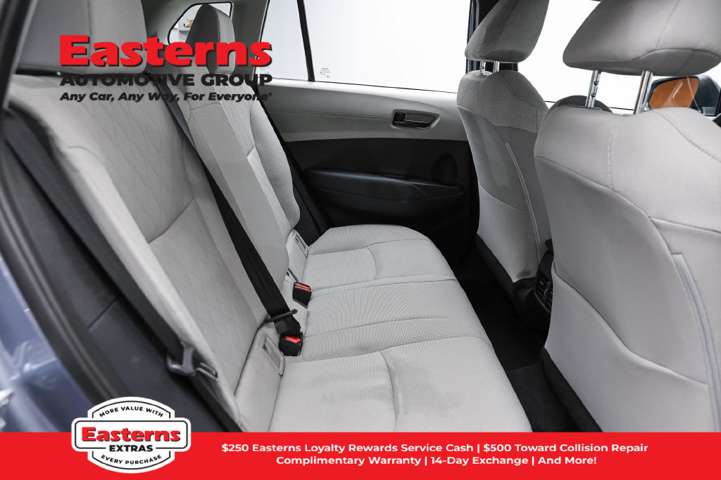 Used 2025 Toyota Corolla Cross L FWD image 23