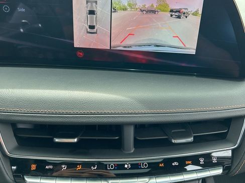 Used 2025 Cadillac CT5 V w/ Technology Package AWD/4WD image 17