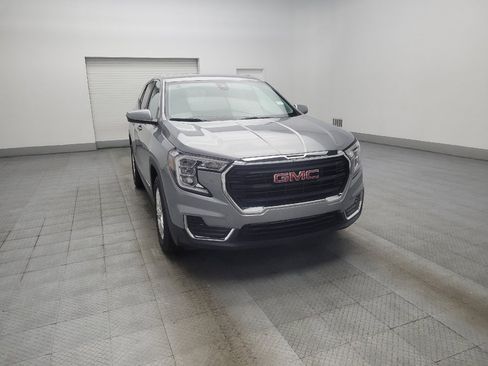 Used 2024 GMC Terrain SLE FWD image 13