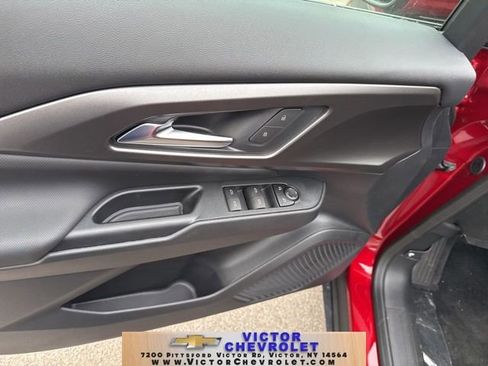 New 2025 Chevrolet Equinox EV LT w/ Comfort Package image 12