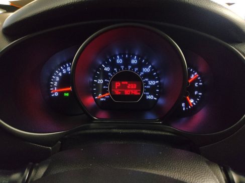 Used 2019 Kia Soul + FWD image 23