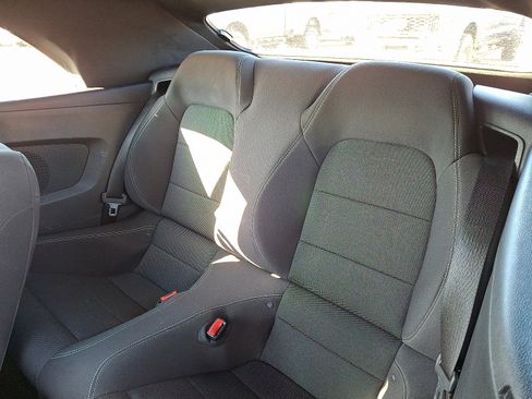 Used 2017 Ford Mustang Convertible image 11