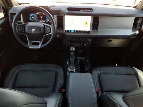 Used 2025 Ford Bronco Outer Banks AWD/4WD image 21