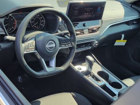 New 2026 Nissan Altima 2.5 SV w/ SV Special Edition Package FWD image 6