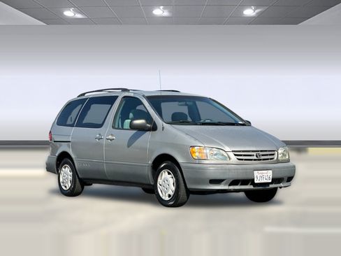 Used 2003 Toyota Sienna CE w/ CE Extra Value Pkg FWD image 7