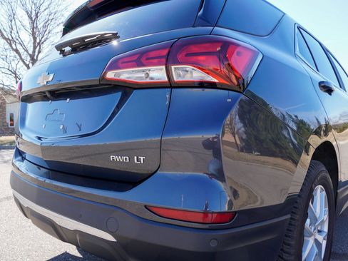 Used 2023 Chevrolet Equinox LT image 25