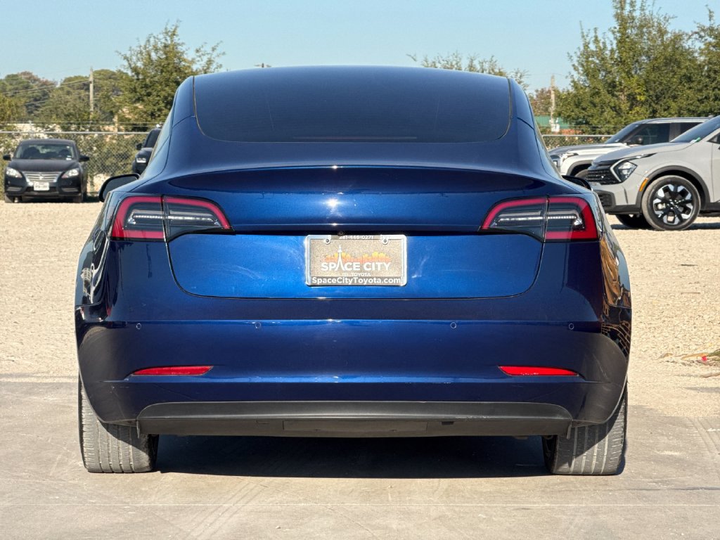 Used 2021 Tesla Model 3 Long Range AWD/4WD image 5
