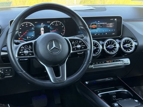 Used 2021 Mercedes-Benz GLA 250 4MATIC image 29