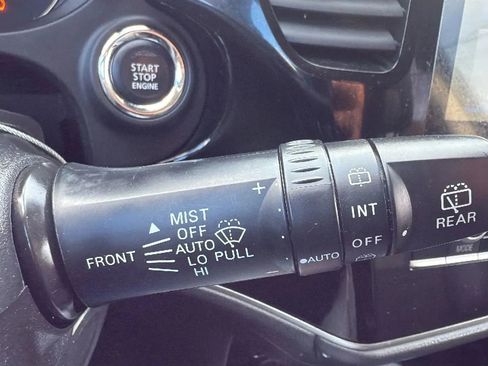 Used 2020 Mitsubishi Outlander AWD image 13