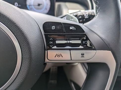 Certified 2022 Hyundai Tucson Limited FWD image 25